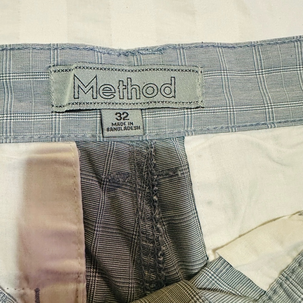 NWT Method Shorts SZ 32 - Picture 4 of 7